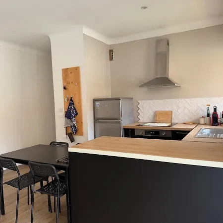Village Center - Parking - Air Conditioning - Terrace Апартаменты