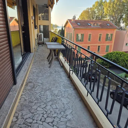 Апартаменты Village Center - Parking - Air Conditioning - Terrace